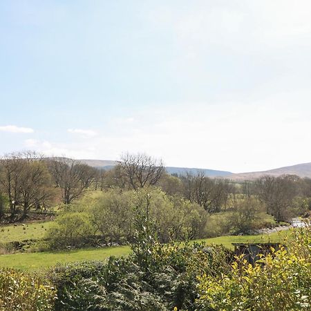 White Roses Retreat Villa Betws-y-Coed Exterior photo
