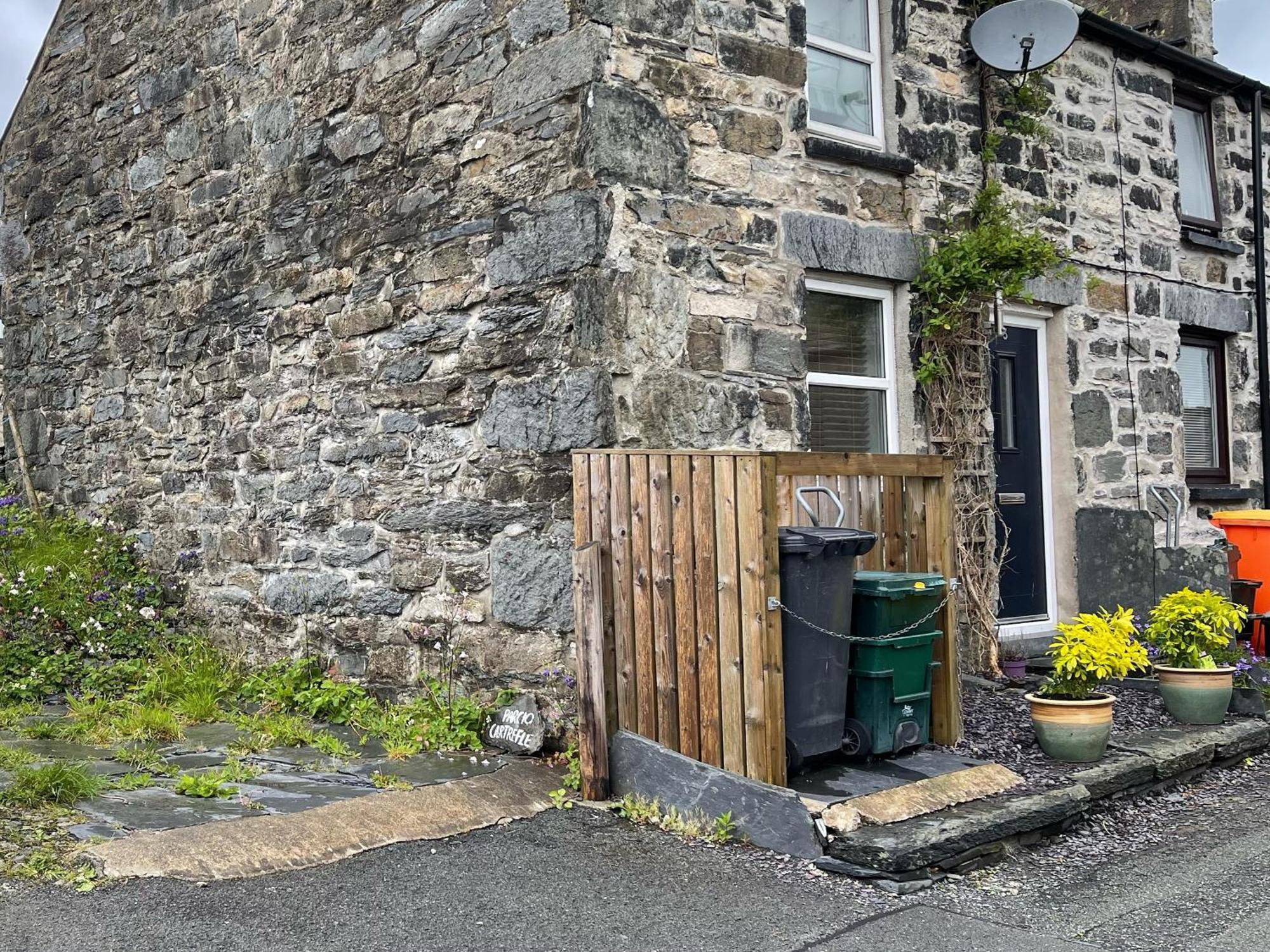 White Roses Retreat Villa Betws-y-Coed Exterior photo